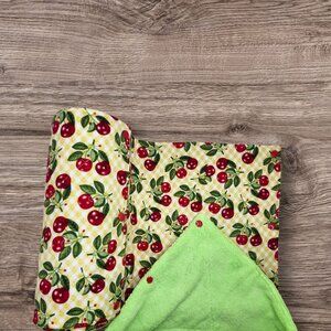 Eco-Friendly Reusable Paper Towels in Gingham Cherries